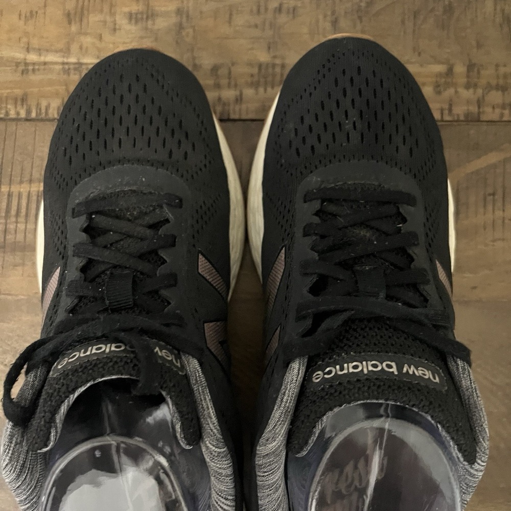 New Balance Fresh Foam Women Sneakers Size 8.5 Black - Picture 5 of 9
